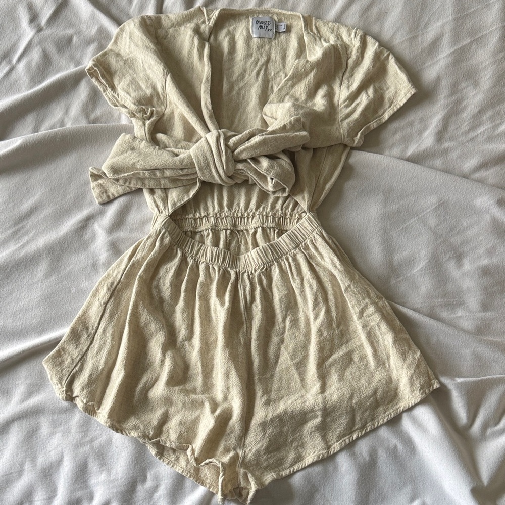 Princess Polly Tie Front Beige Romper XS
